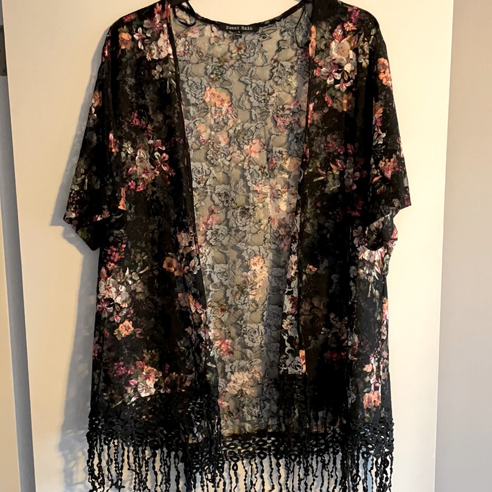 Lace coverup